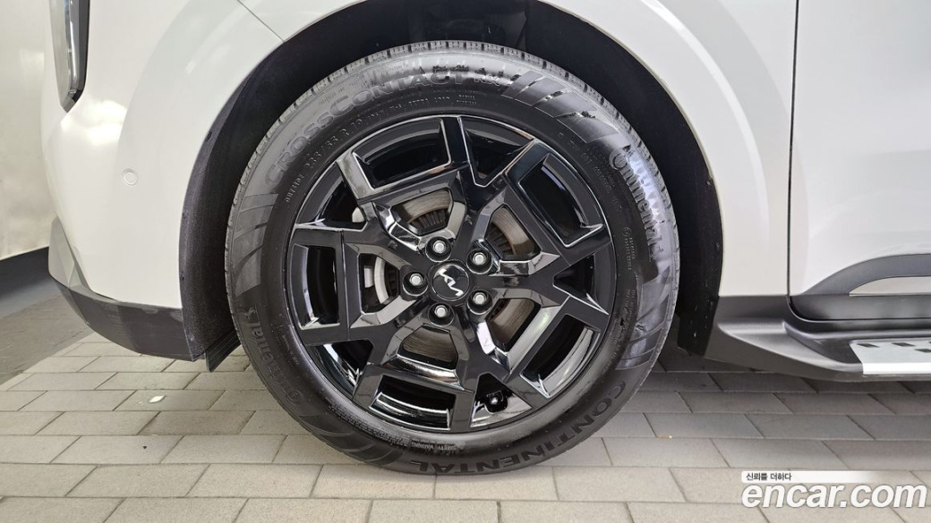 Kia Carnival 7-Seater Gravity, 2025
