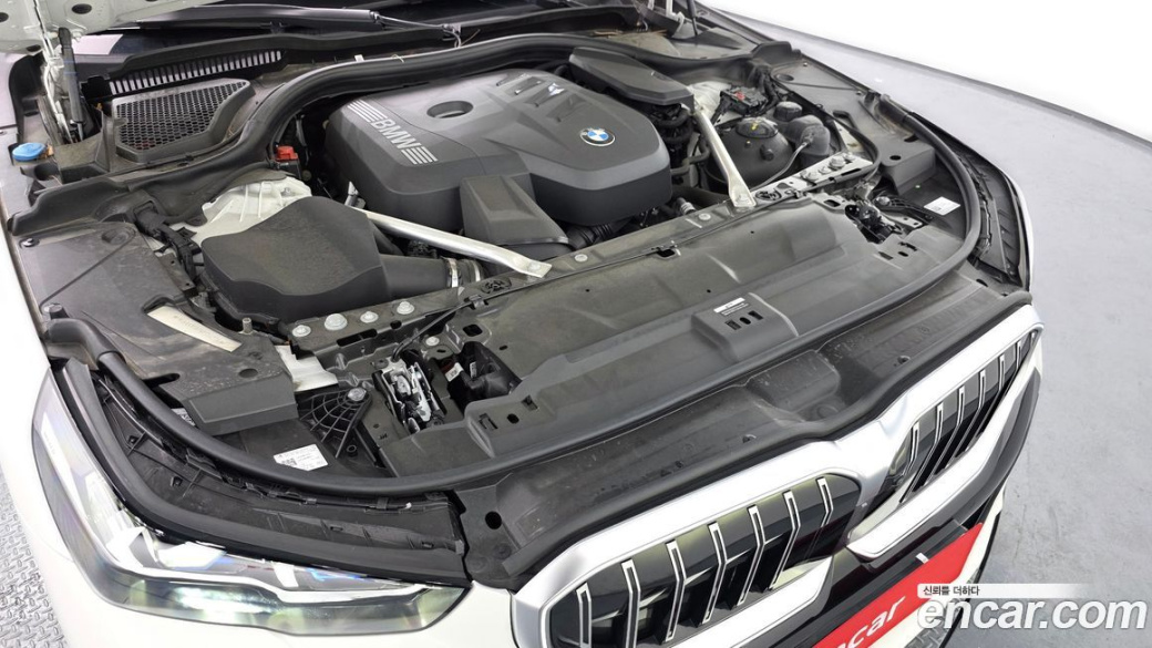 BMW 5-Series 530i xDrive M Sport, 2024