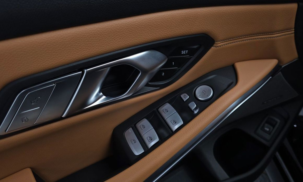 BMW 3-Series M340i Pro, 2024