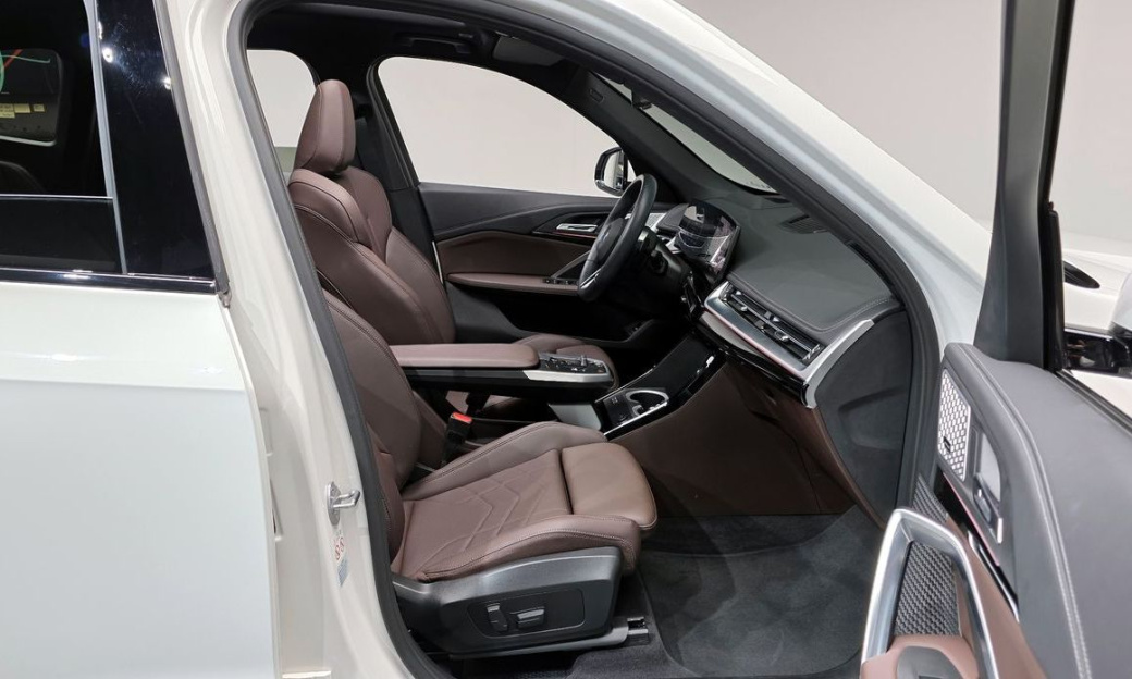 BMW X1 xDrive 20i M Sport, 2024