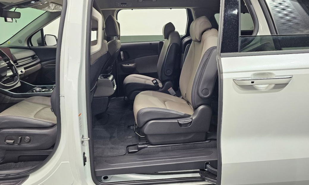 Kia Carnival 9-Seater Noblesse, 2025