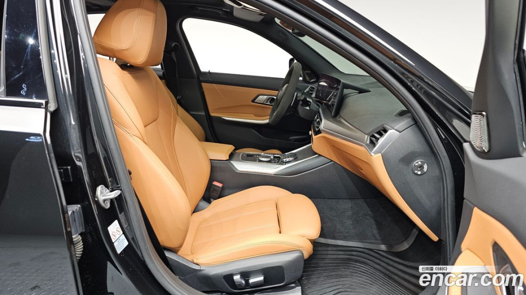 BMW 3-Series 320i M Sport, 2023