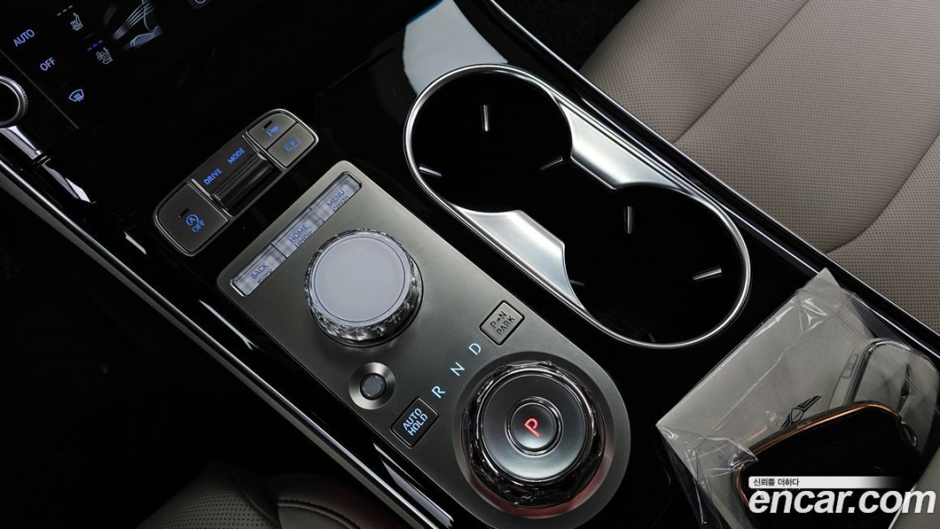 Genesis GV70 2.5T Gasoline 2WD, 2025
