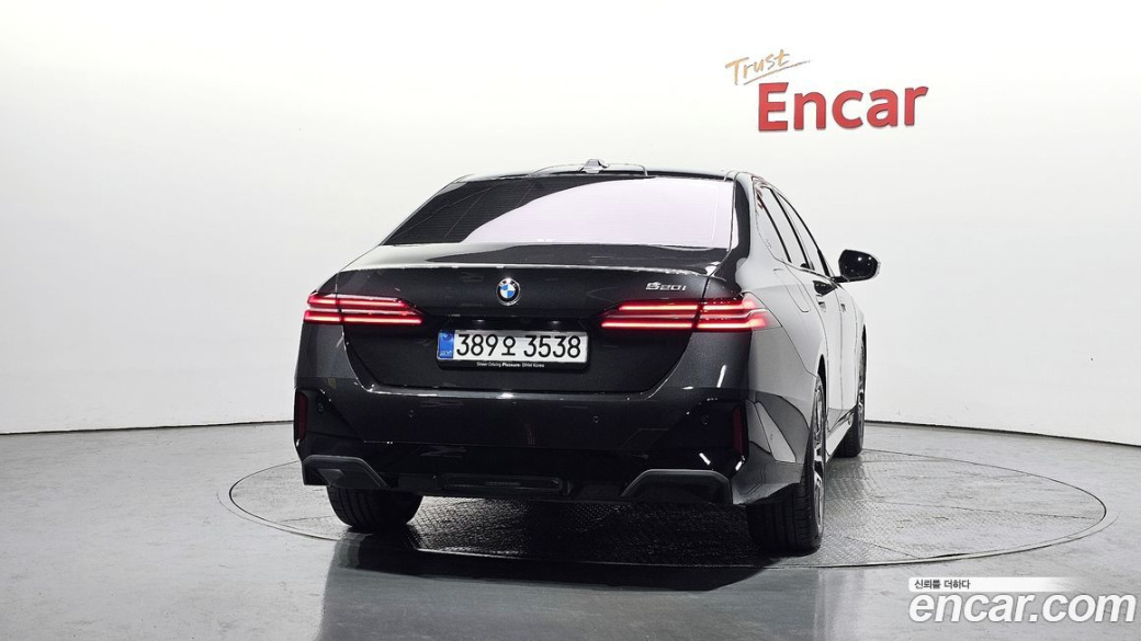 BMW 5-Series 520i M Sport, 2026