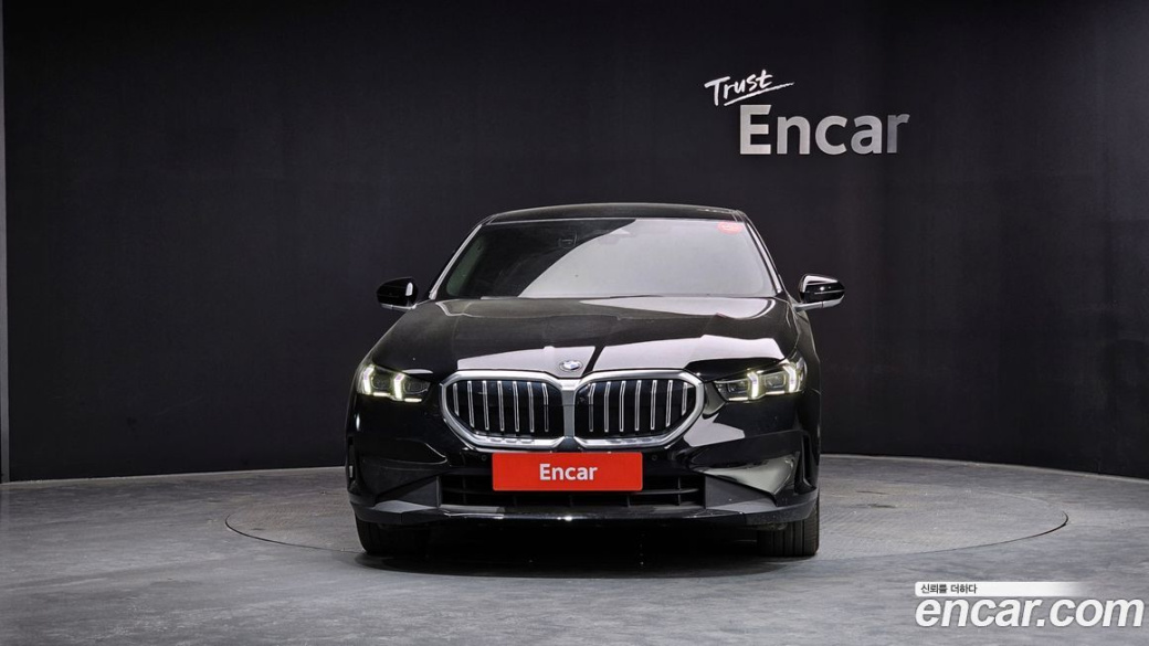 BMW 5-Series 523d, 2024