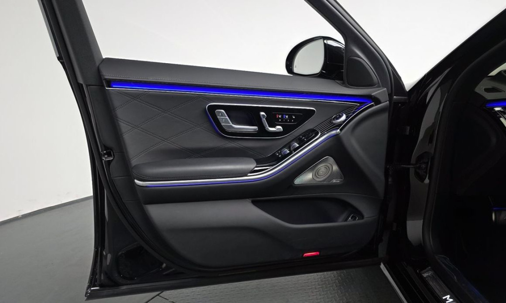 Mercedes-Benz S-Class Maybach S580 4MATIC, 2023