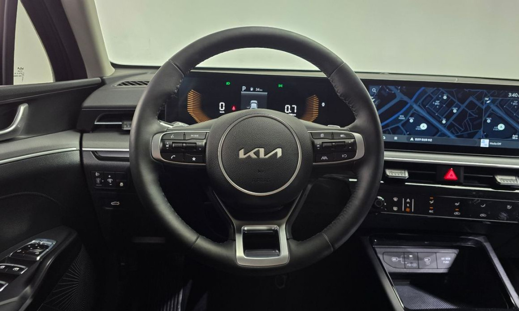 Kia K5 2.0, 2024