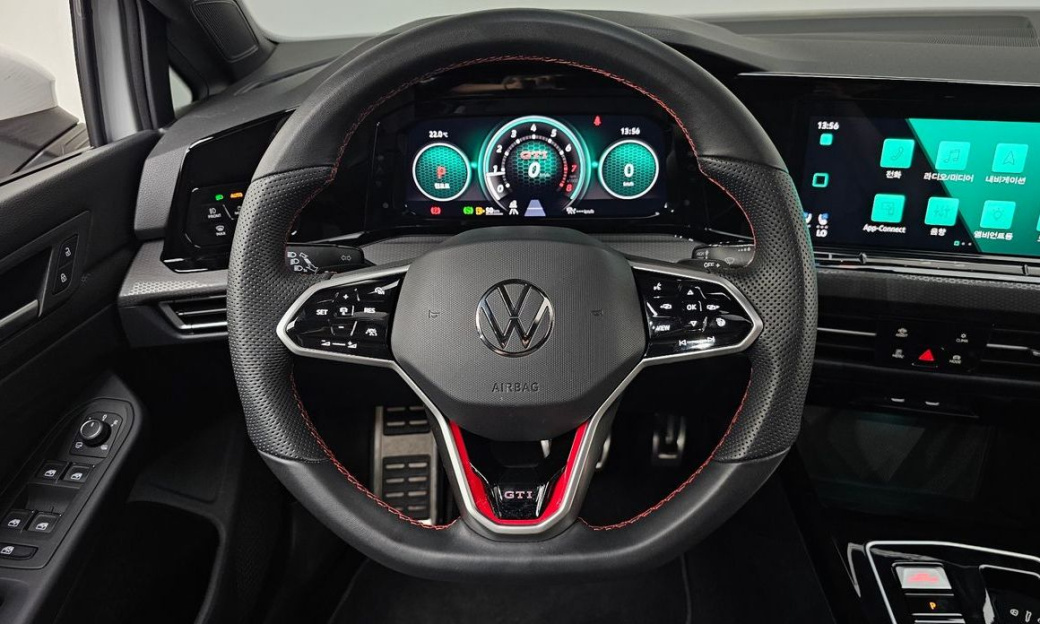 Volkswagen Golf 2.0 GTI, 2024