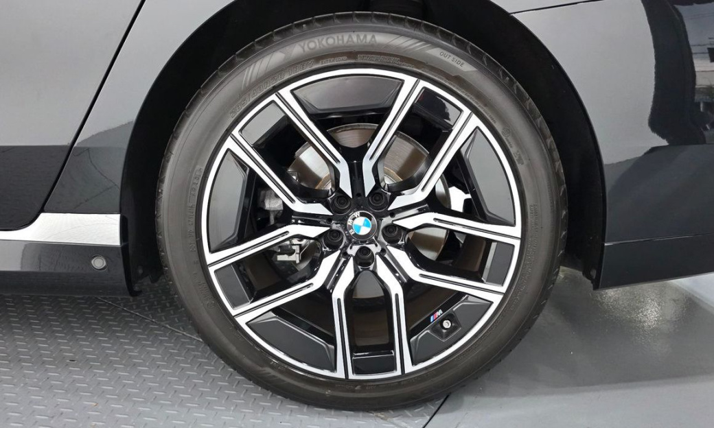 BMW 7-Series 740i xDrive M Sport, 2024