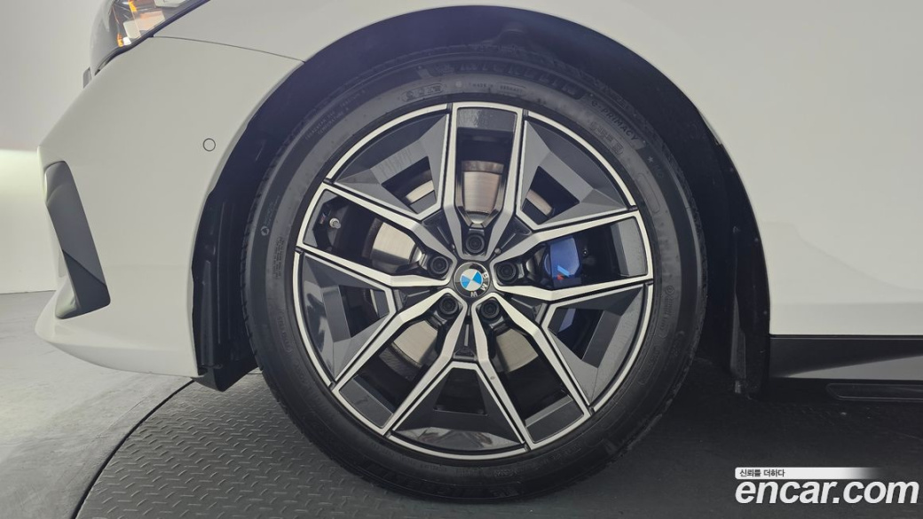 BMW 5-Series 520i M Sport, 2024