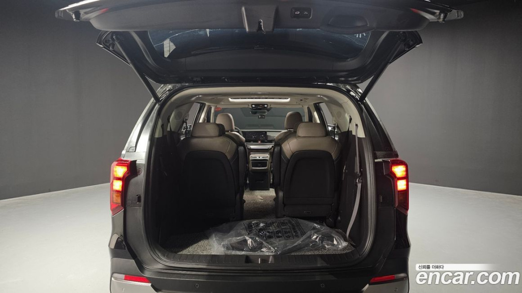 Kia Carnival 9-Seater Noblesse, 2025