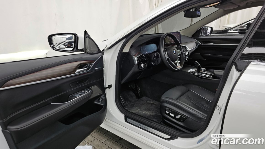 BMW Gran Turismo 630i xDrive Luxury, 2022
