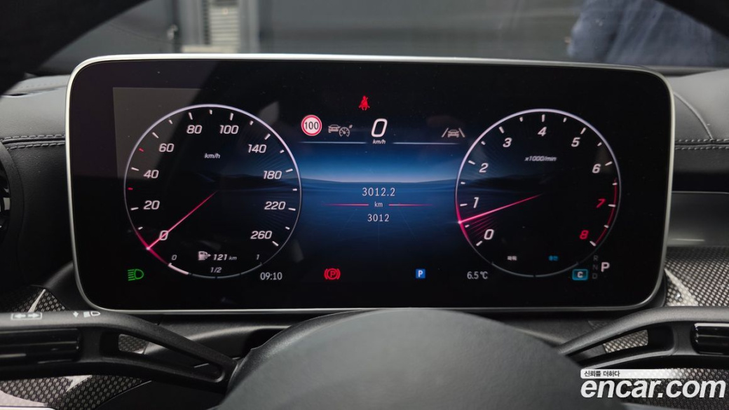 Mercedes-Benz C-Class C200 AMG Line, 2025