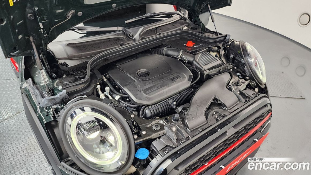 Mini Cooper JCW, 2024