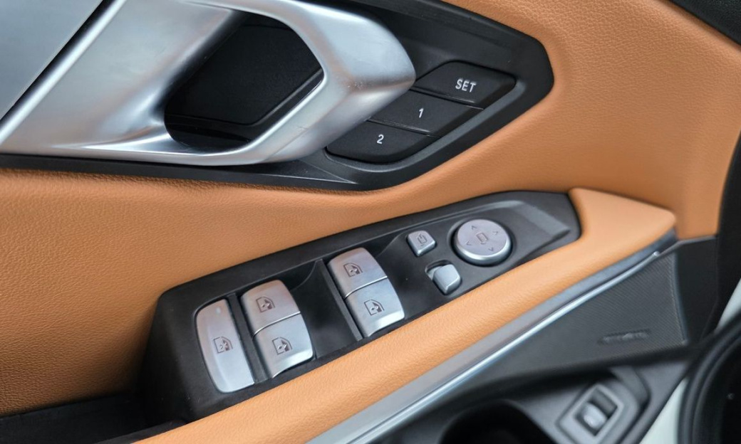 BMW 3-Series 320i M Sport, 2023