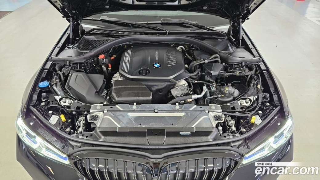 BMW 3-Series 320d Touring M Sport, 2025