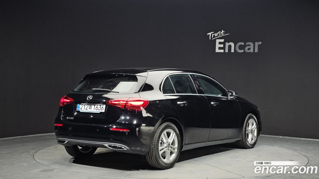 Mercedes-Benz A-Class A220 Hatchback, 2025
