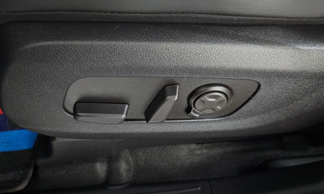 Kia Carnival 7-Seater Gravity, 2025