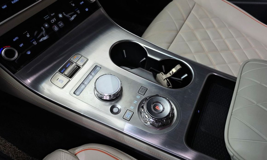 Genesis GV70 2.5T Gasoline 2WD, 2025