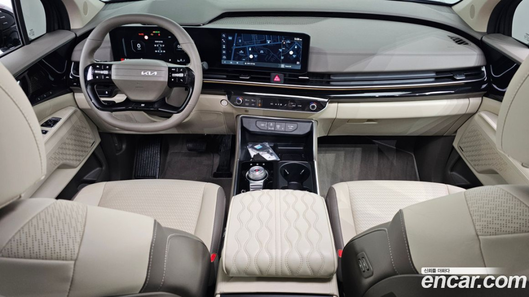Kia Carnival 7-Seater Signature, 2025