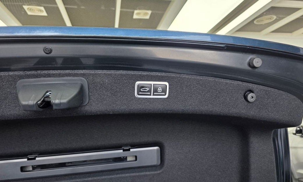 Genesis G80 Gasoline 2.5 Turbo AWD, 2025