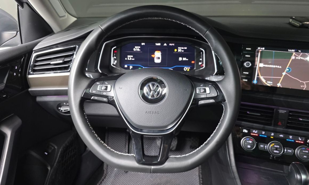 Volkswagen Jetta 1.4 TSI Prestige, 2021