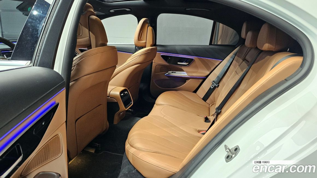 Mercedes-Benz E-Class E220d 4MATIC Exclusive, 2024