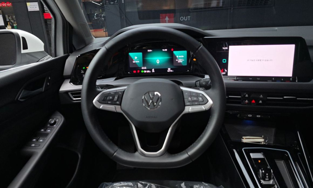 Volkswagen Golf 2.0 TDI Prestige, 2024