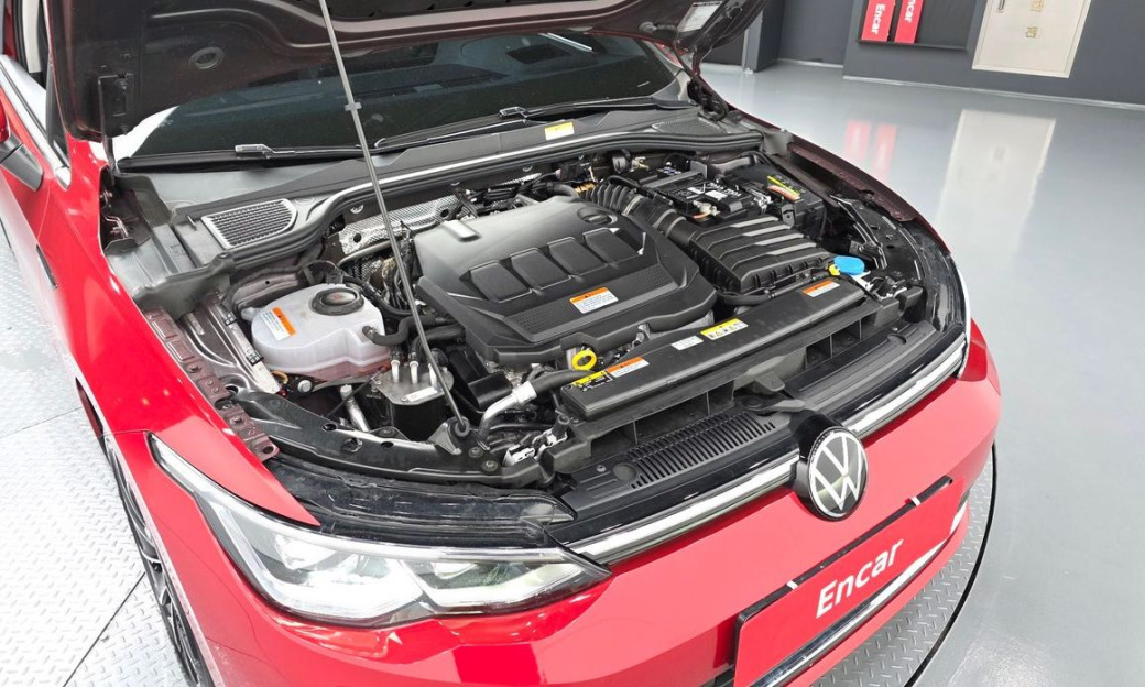 Volkswagen Golf 2.0 TDI Prestige, 2024
