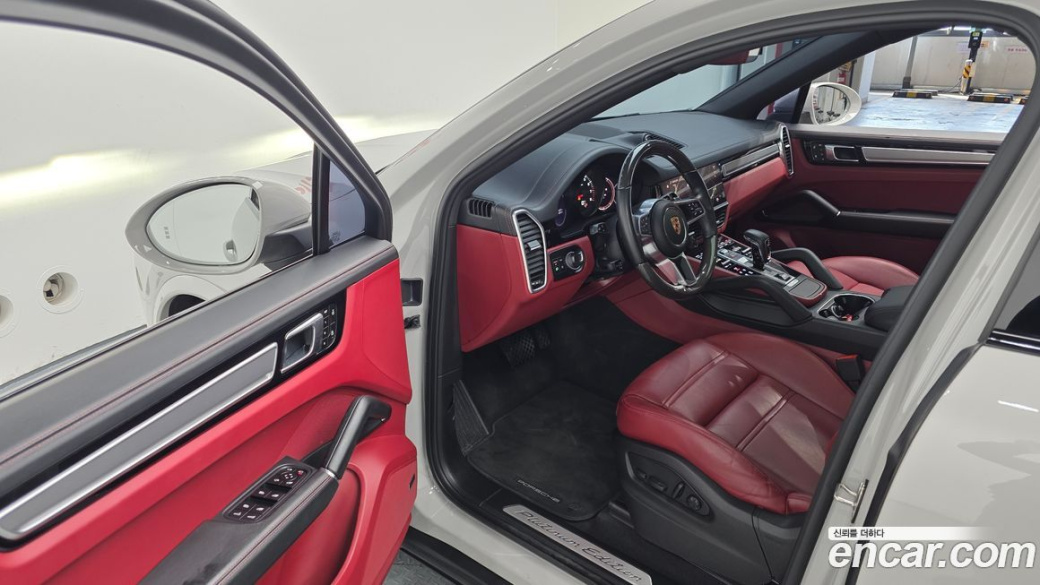 Porsche Cayenne 3.0 COUPE PLATINUM EDITION, 2023