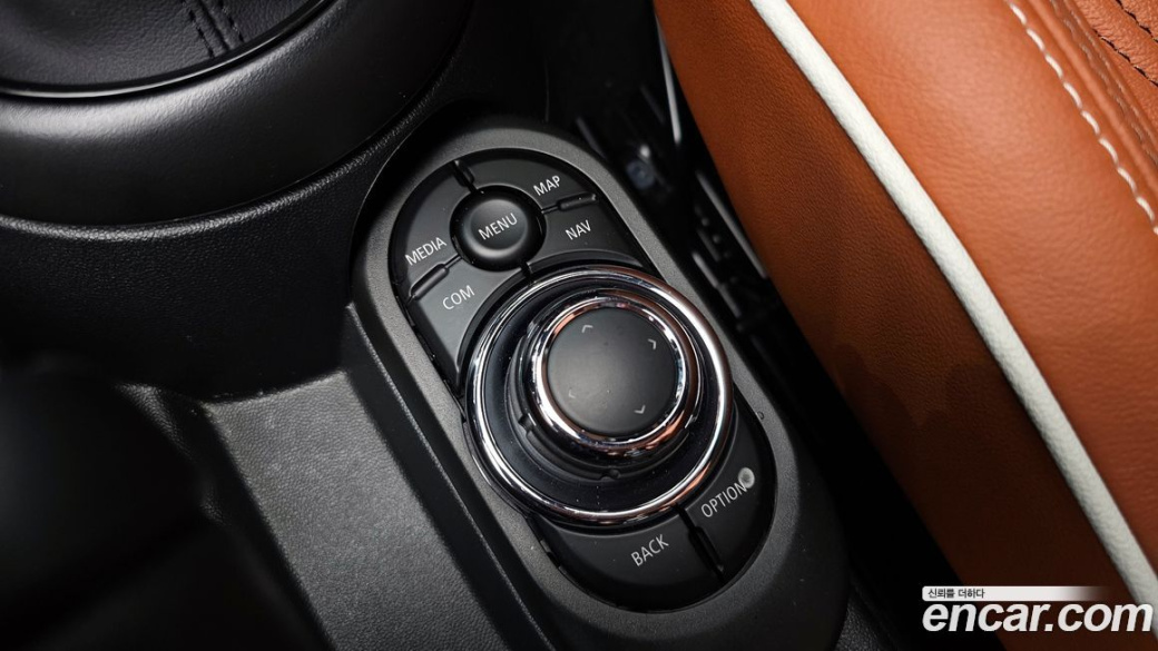 Mini Cooper Convertible Classic, 2024
