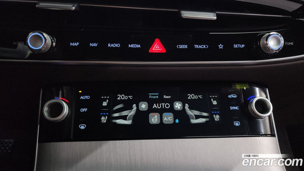 Genesis GV70 2.5T Gasoline AWD, 2025