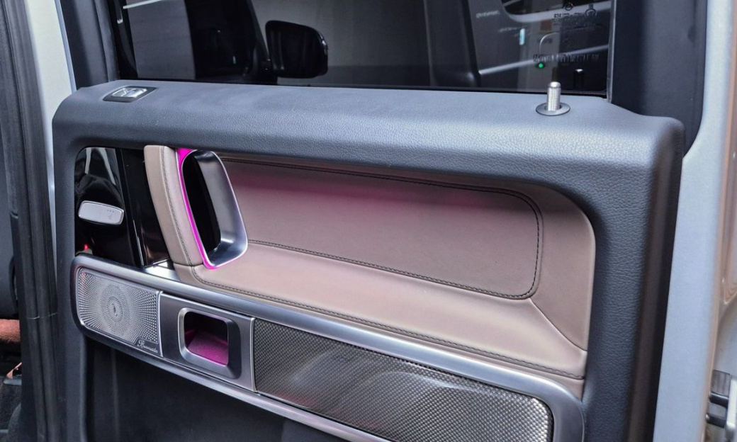 Mercedes-Benz G-Class G450d, 2025
