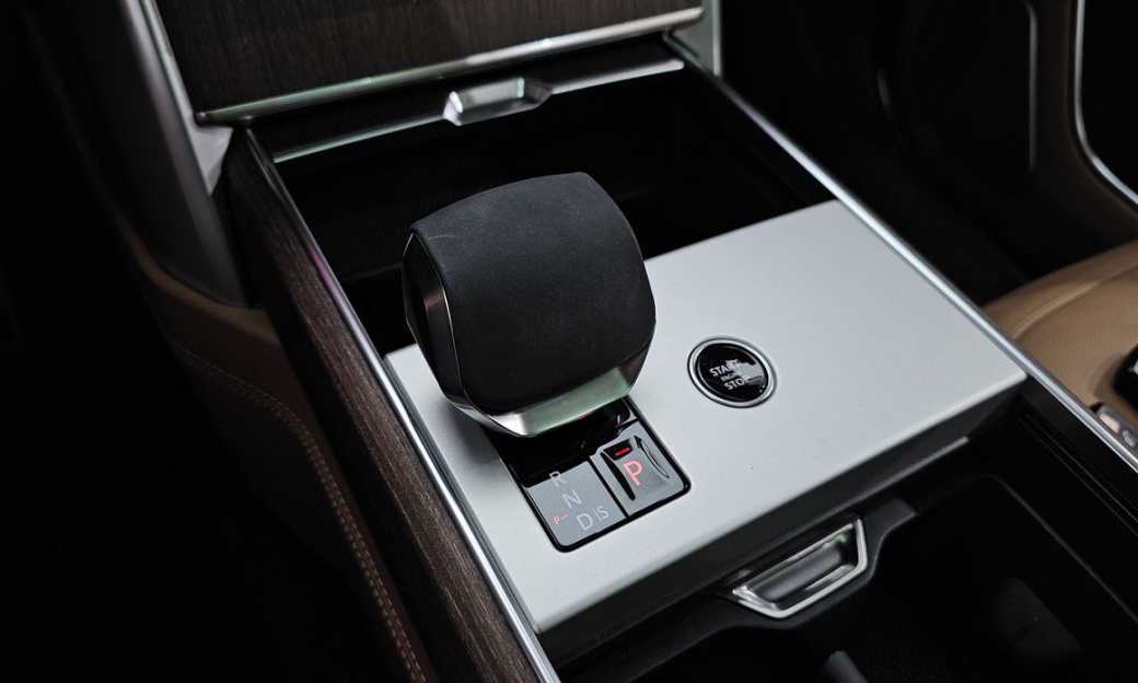 Land Rover Range Rover P530 Autobiography Long Wheel Base, 2025