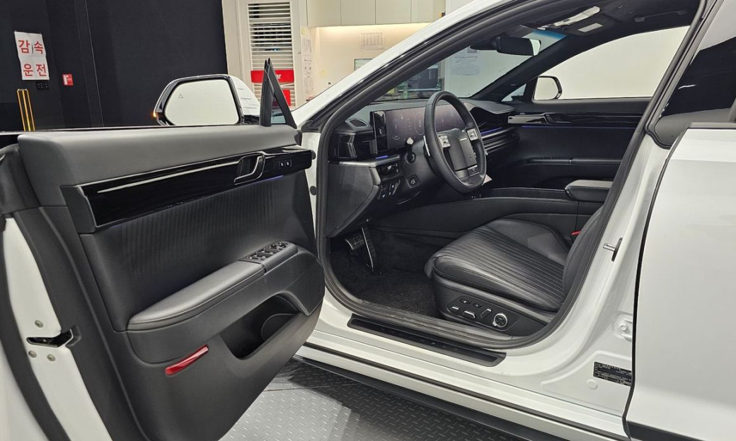 Hyundai Grandeur 2,5 Gasoline 2WD, 2025
