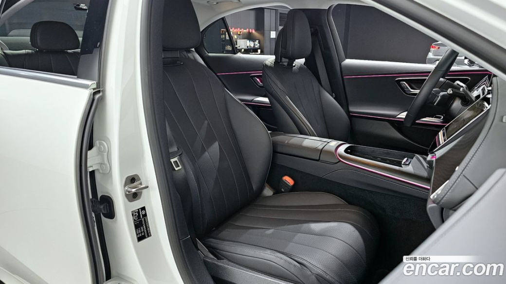 Mercedes-Benz E-Class E200 Avantgarde, 2025