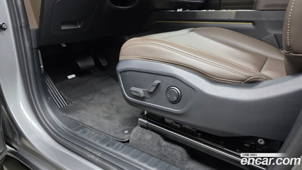 Kia Tasman 2.5T Gasoline 4WD, 2026