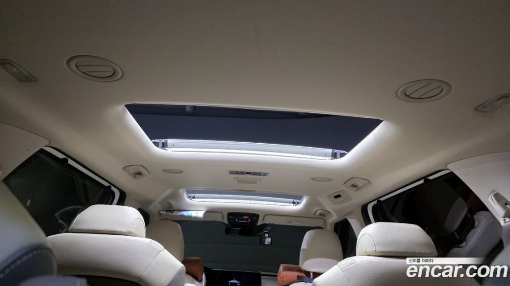 Kia Carnival 9-Seater Noblesse, 2023