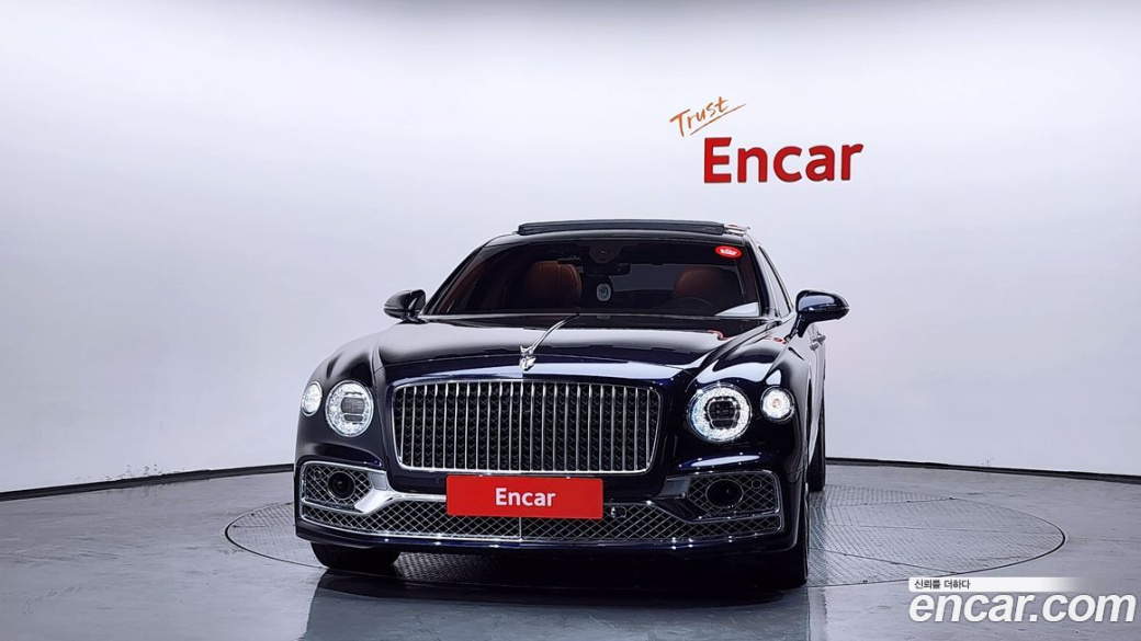 Bentley Flying Spur 4.0 Azure, 2023
