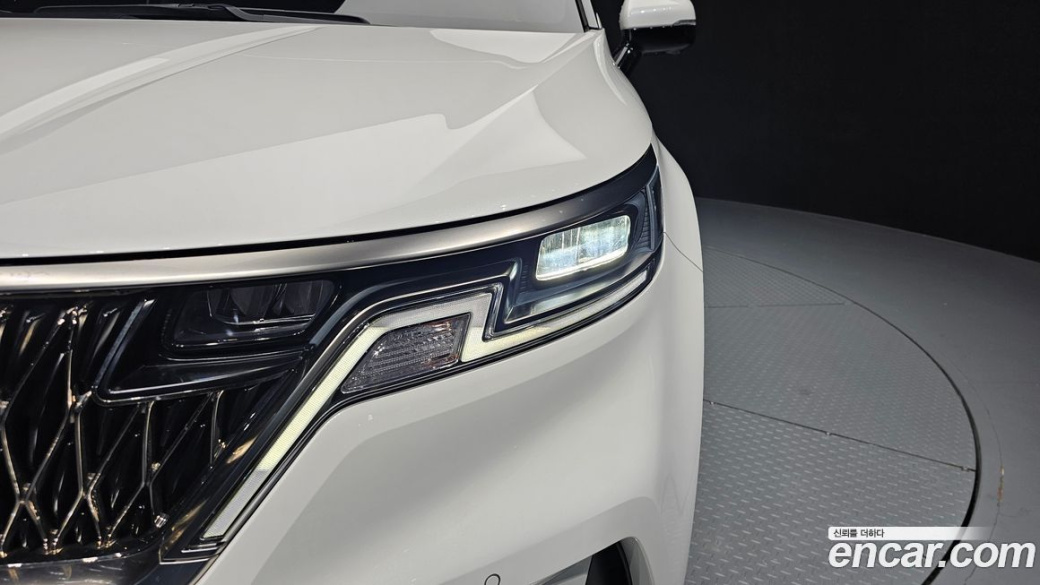 Kia Carnival 9-Seater Noblesse, 2023
