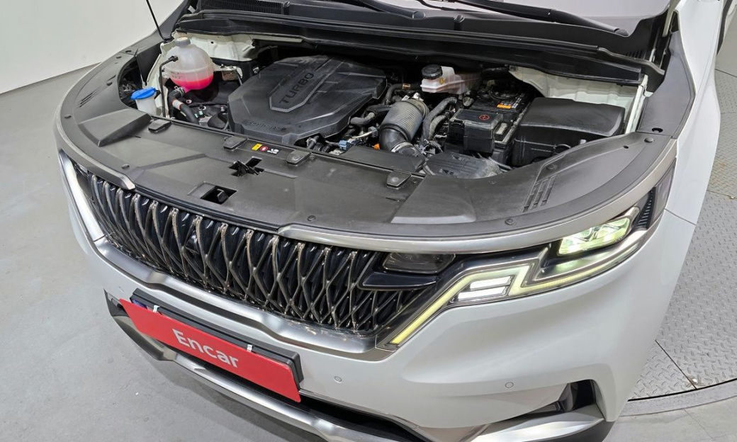 Kia Carnival 7-Seater Signature, 2022