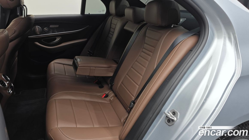 Mercedes-Benz E-Class E350 4MATIC Avantgarde, 2022