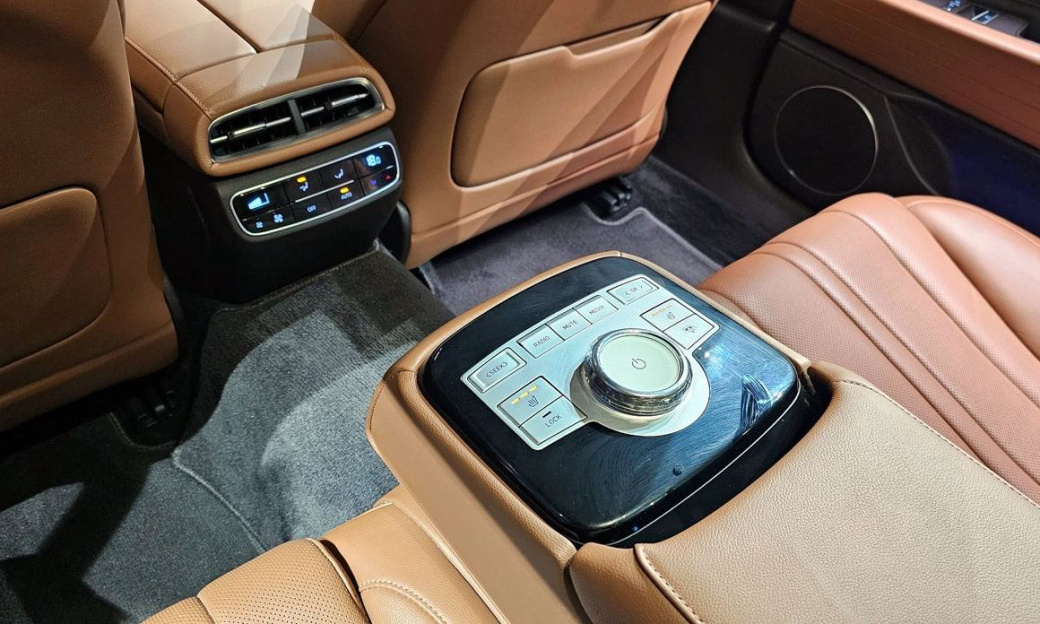 Genesis G80 Gasoline 2.5 Turbo AWD, 2024