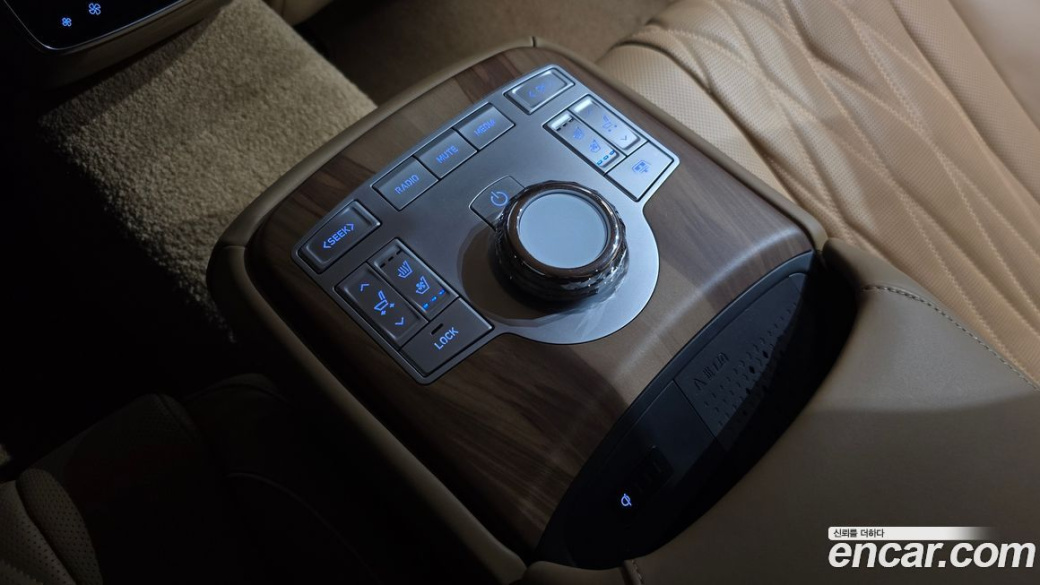 Genesis G80 Gasoline 2.5 Turbo AWD, 2025