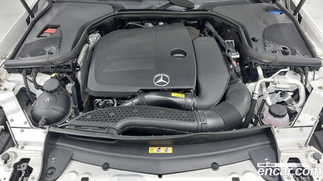 Mercedes-Benz E-Class E350 4MATIC Exclusive, 2023