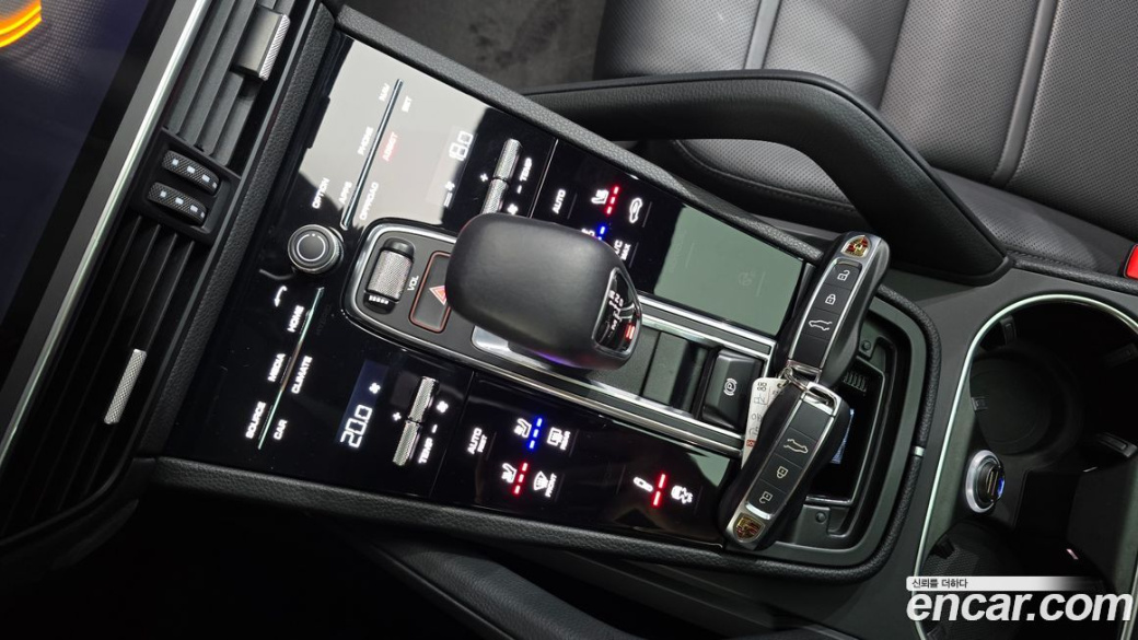 Porsche Cayenne 3.0 PLATINUM EDITION, 2022