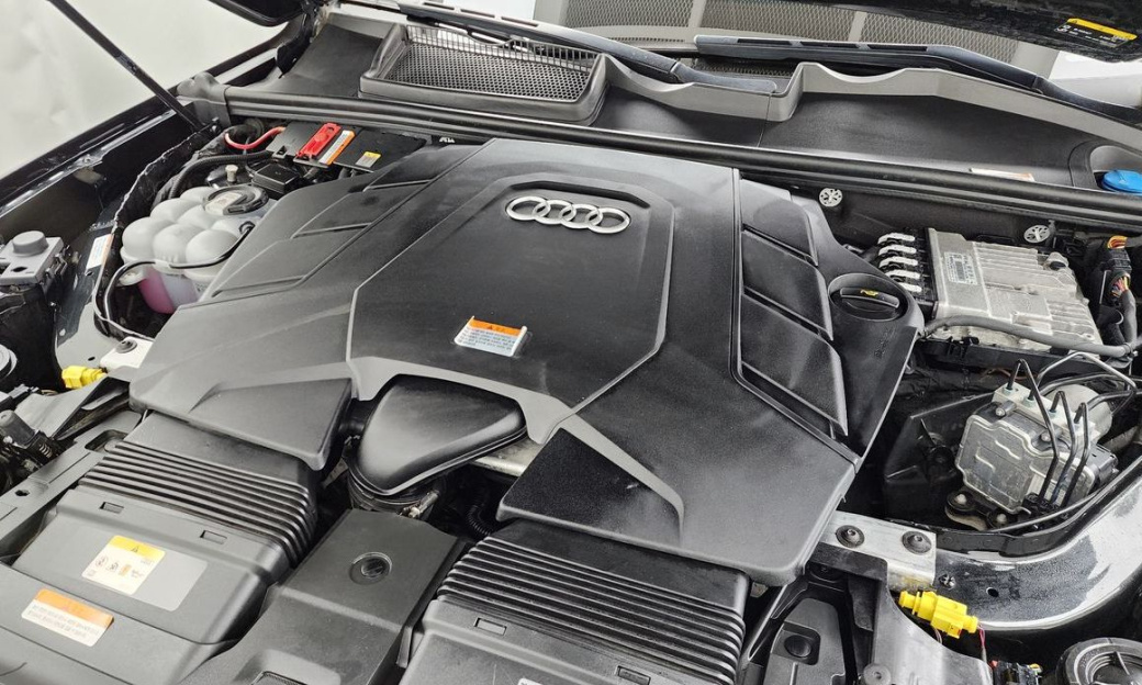 Audi Q7 55 TFSI Quattro Premium, 2022
