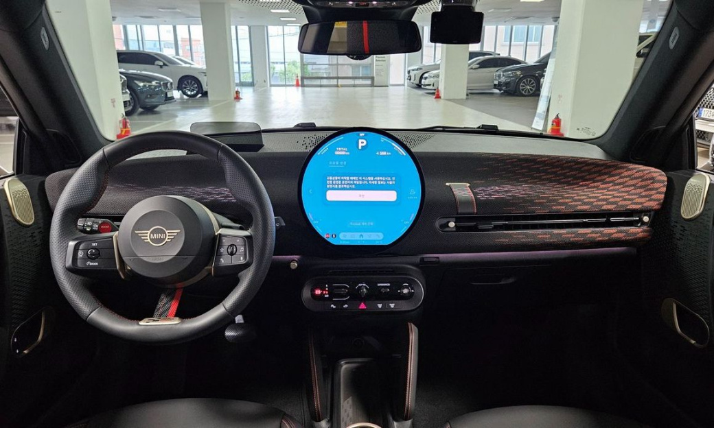 Mini Cooper JCW, 2025