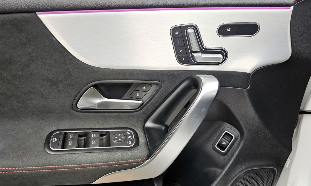 Mercedes-Benz CLA-Class CLA250 4MATIC, 2023