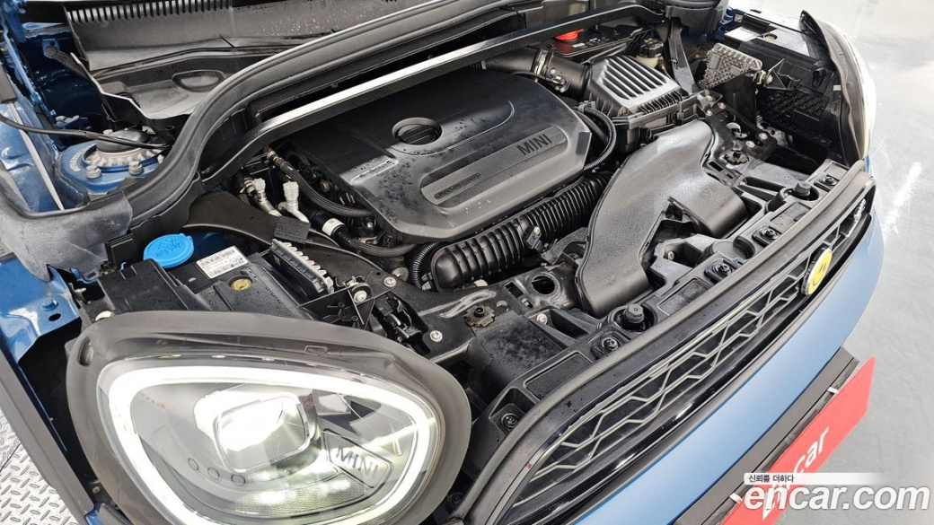 Mini Countryman ALL4 Classic Launch Pack, 2023